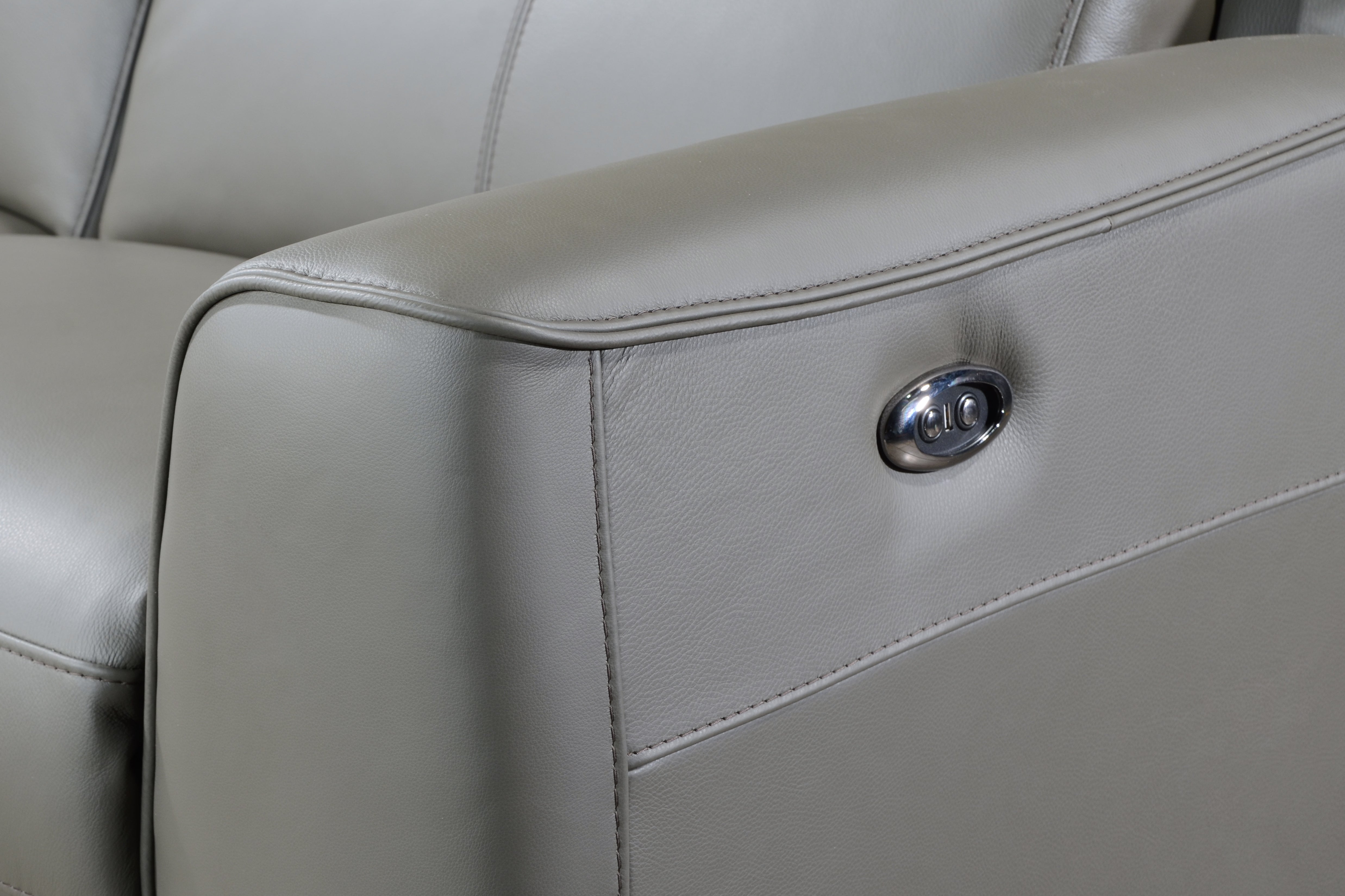 BROOKLYN 2.5 Seater Incliner Sofa in Leather by Castilla