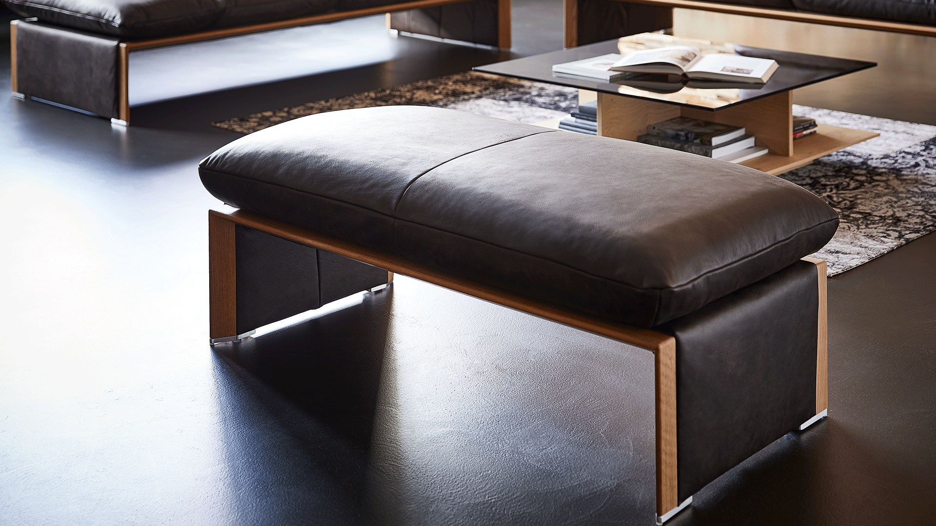 HARRIET 2.5 Seater Sofa in Leather by Koinor