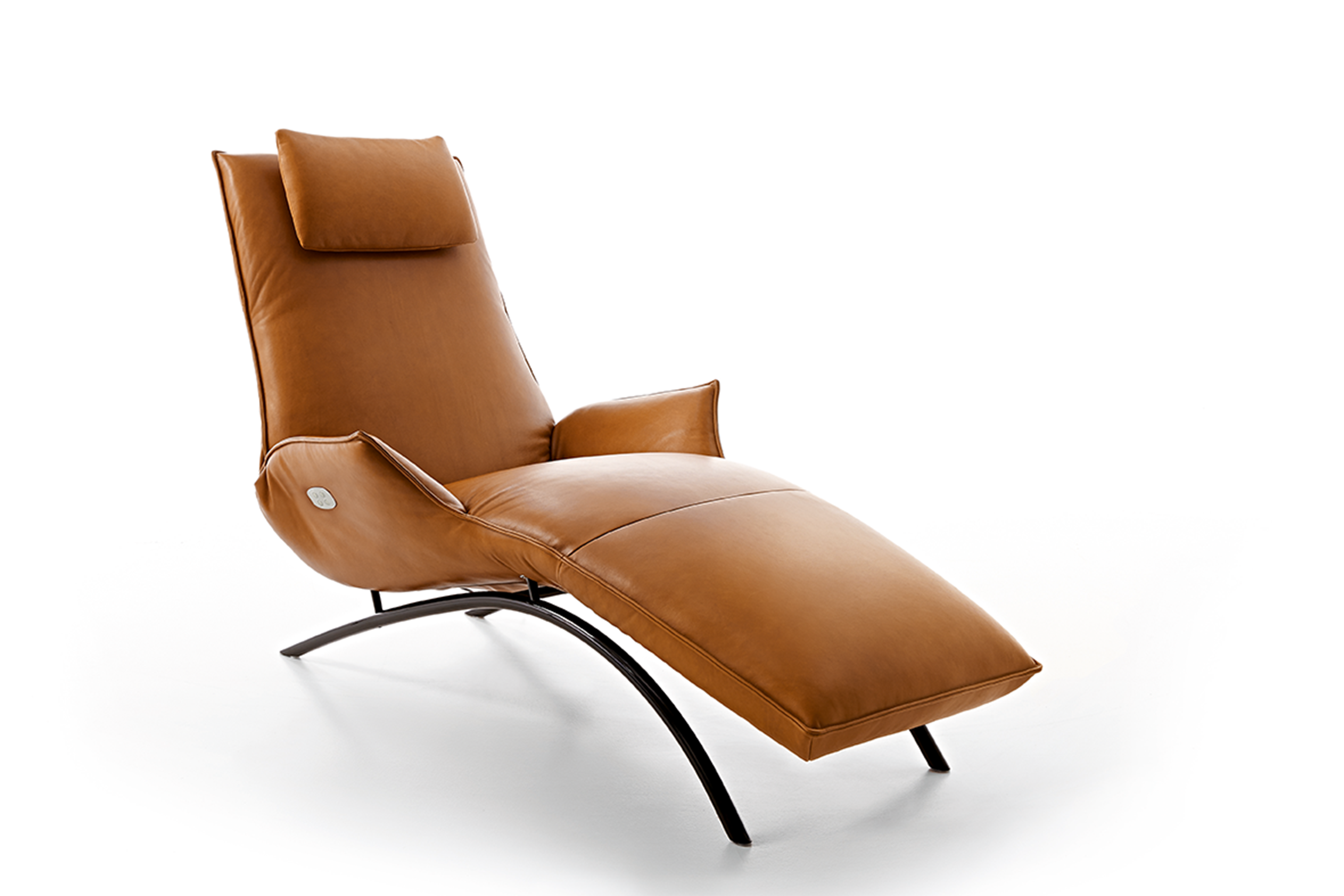 JOLEEN Electric Chaise Lounge in Leather by Koinor