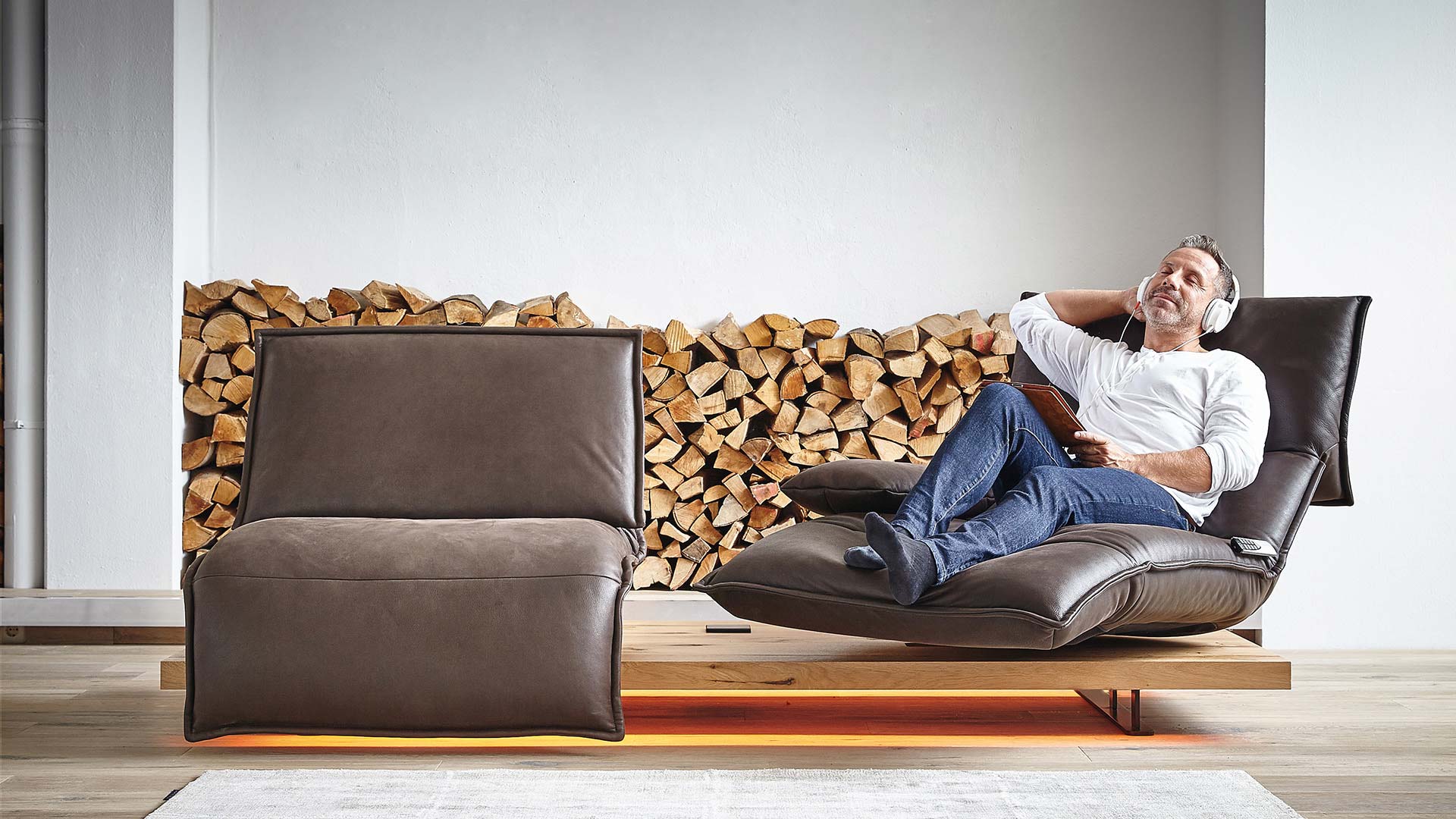 EDIT 2.5 Seater Functional Sofa in Leather by Koinor
