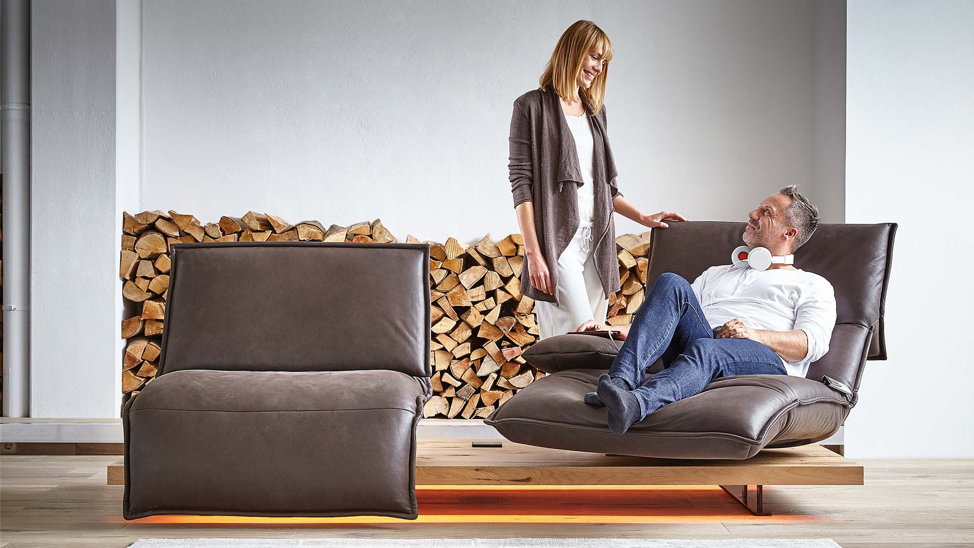 EDIT 2.5 Seater Functional Sofa in Leather by Koinor
