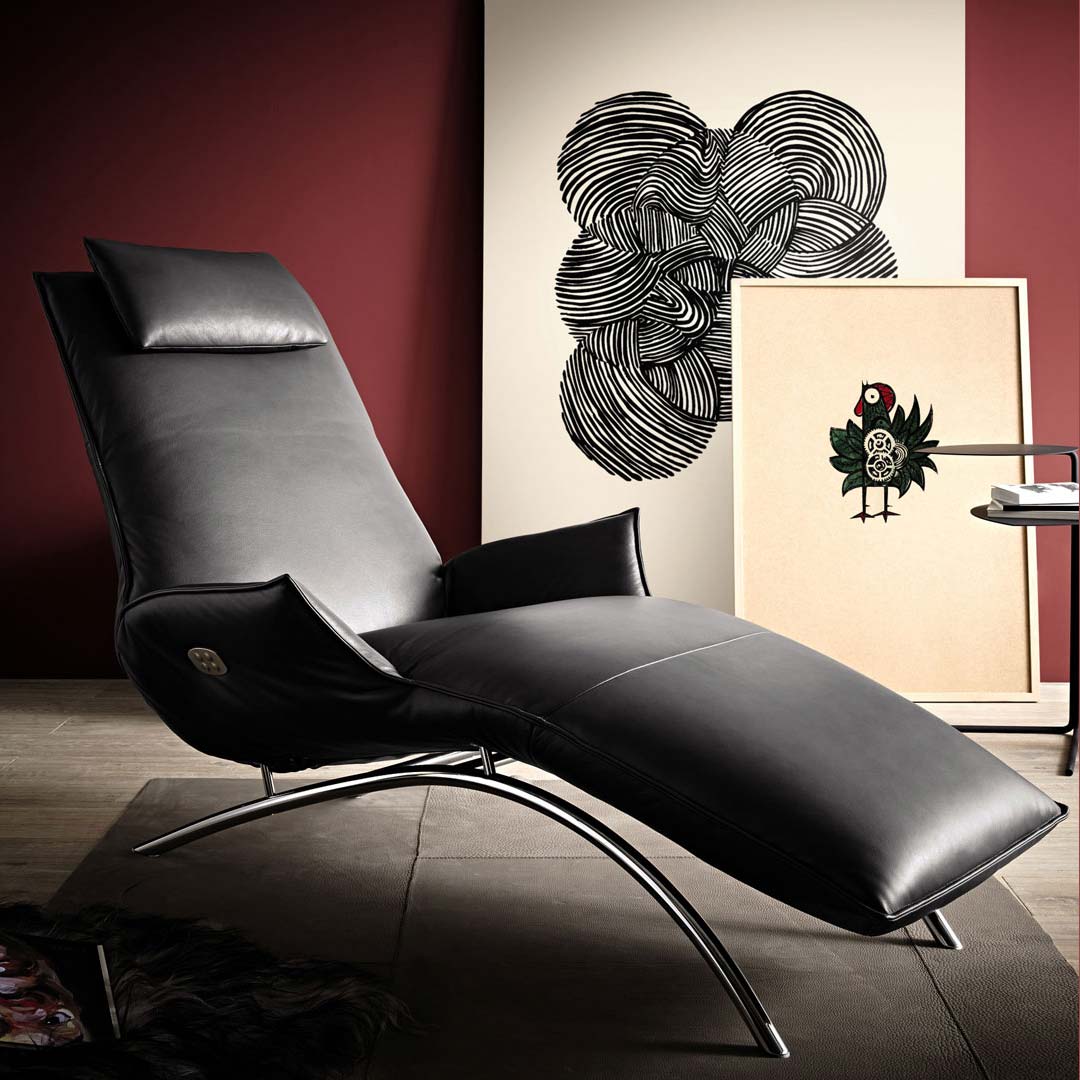 JOLEEN Electric Chaise Lounge in Leather by Koinor