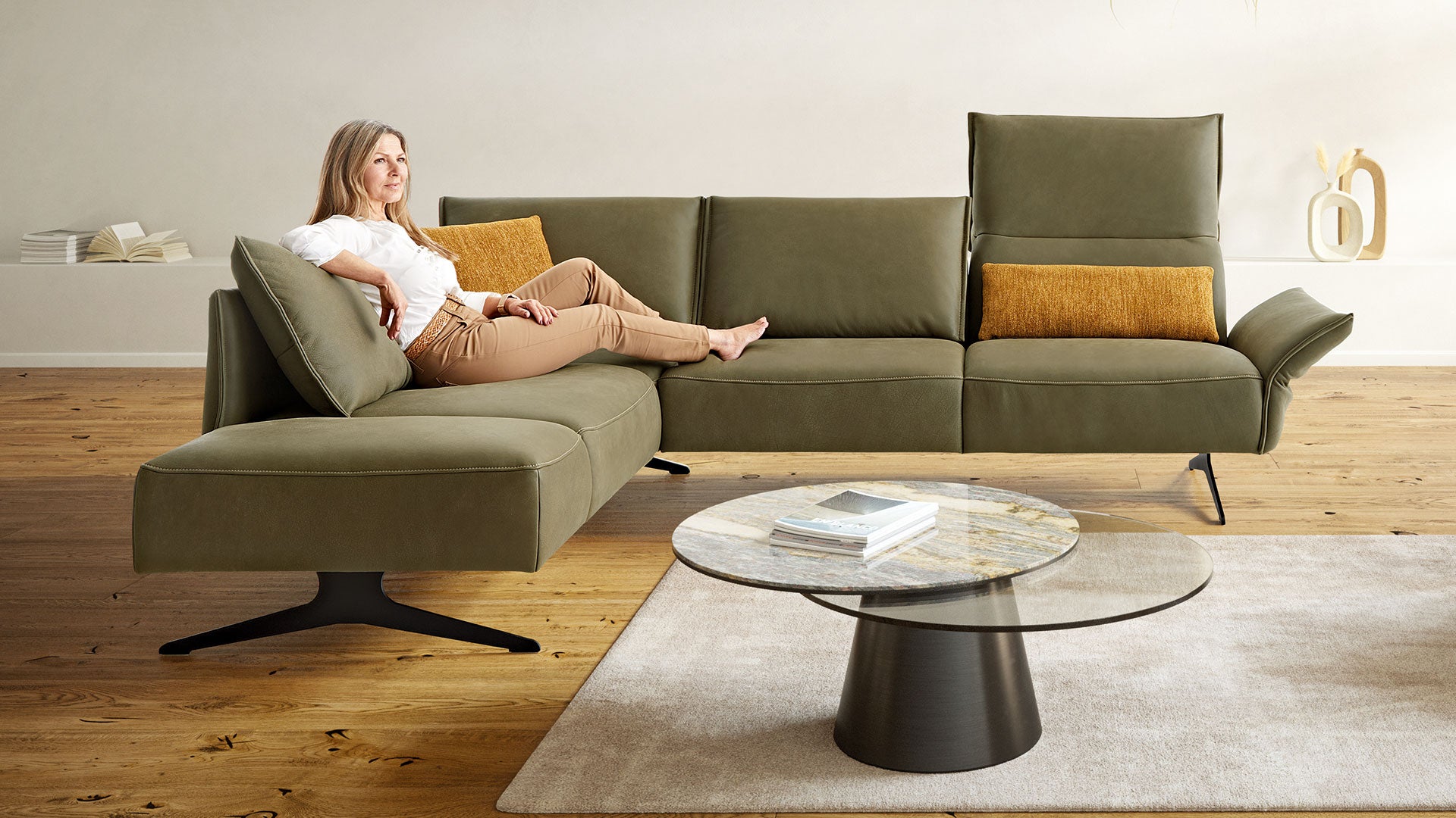 VINETO 2.5 Seater Functional Sofa in Leather by Koinor