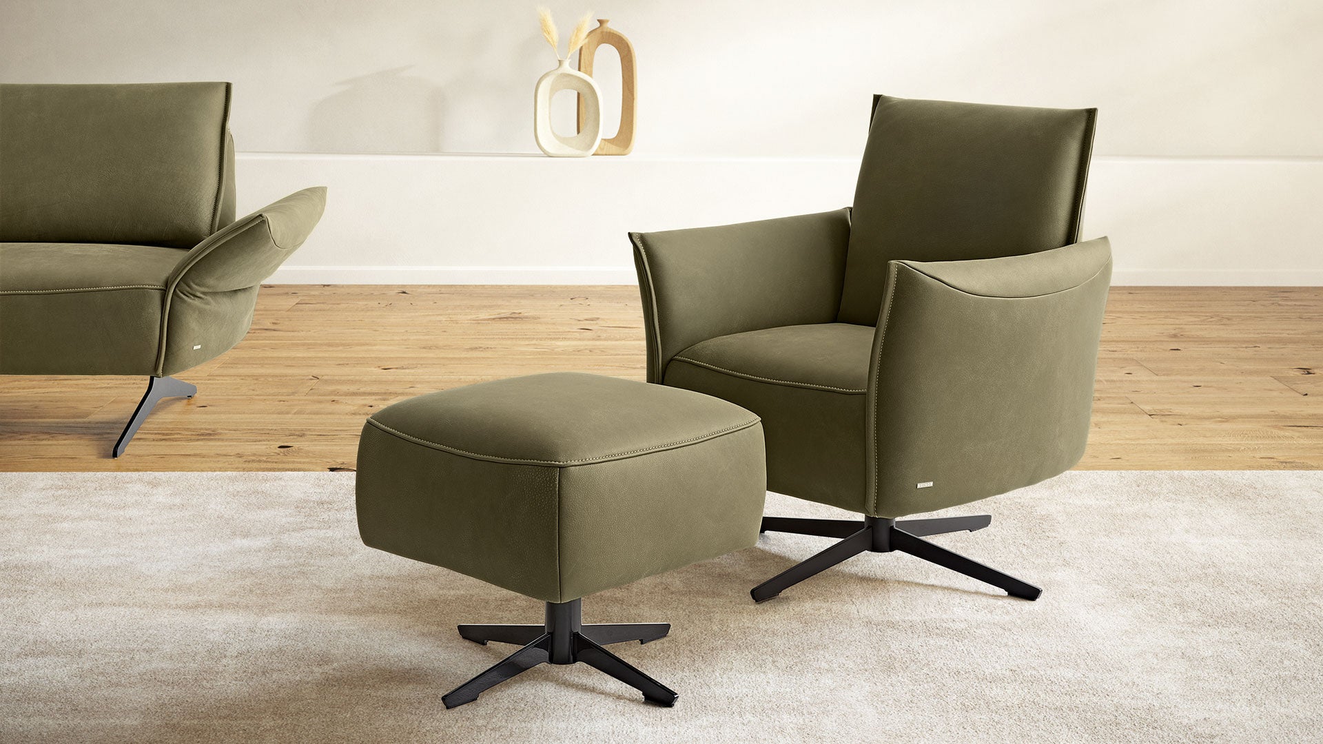 VINETO 2.5 Seater Functional Sofa in Leather by Koinor