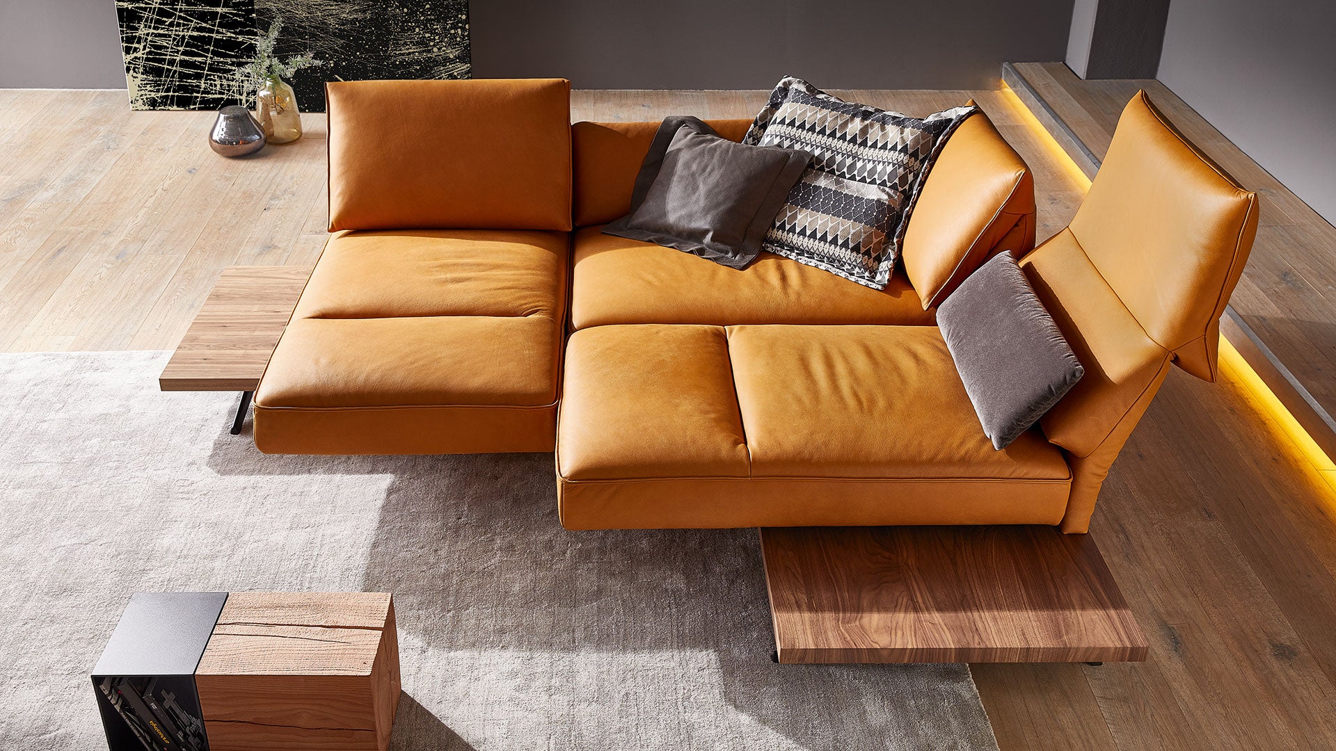 PHOENIX Sectional Sofa in Leather by Koinor